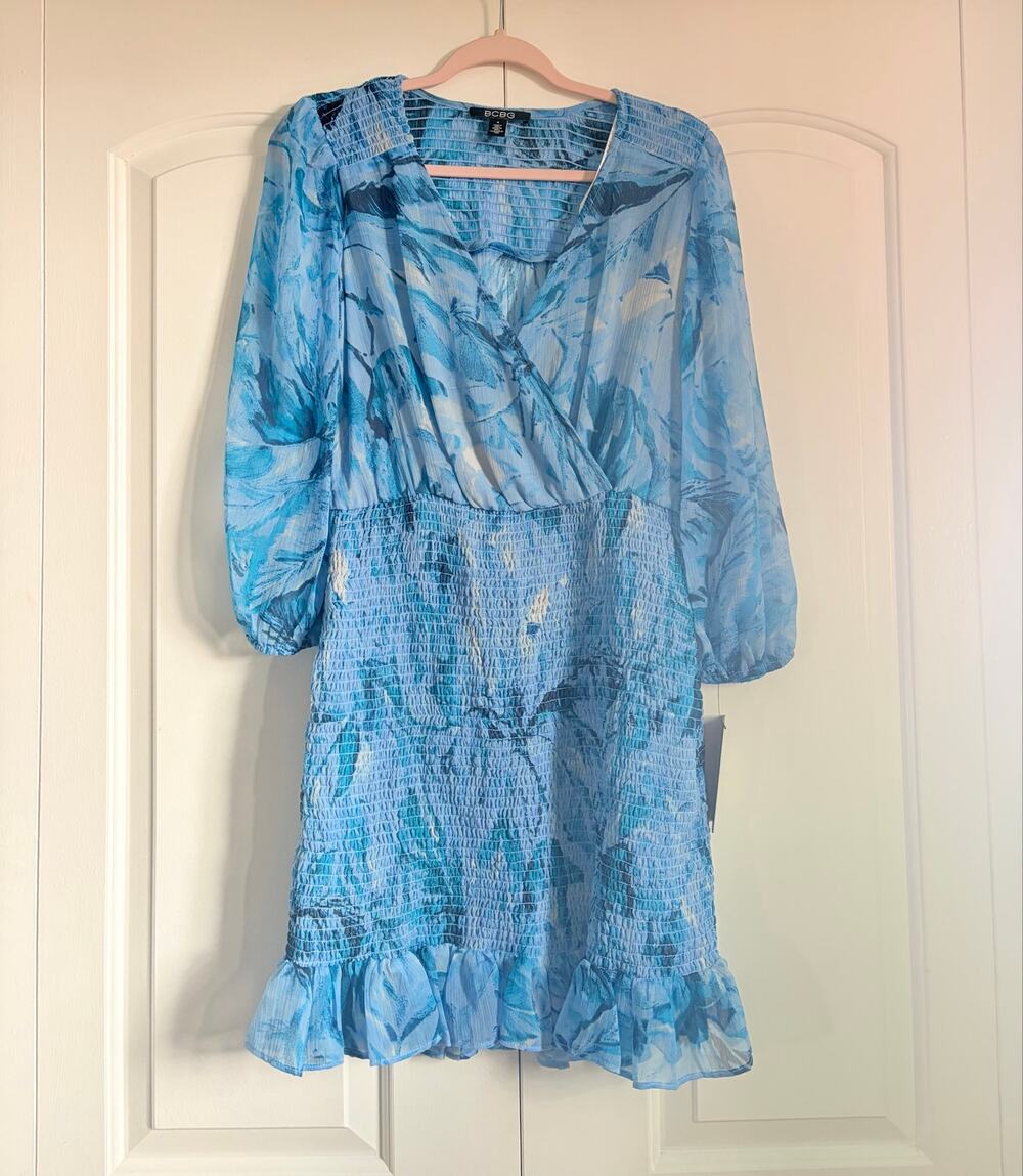 BCBG Floral Smocked Chiffon Blouson Mini Dress NWT Size 4 Blue Multi